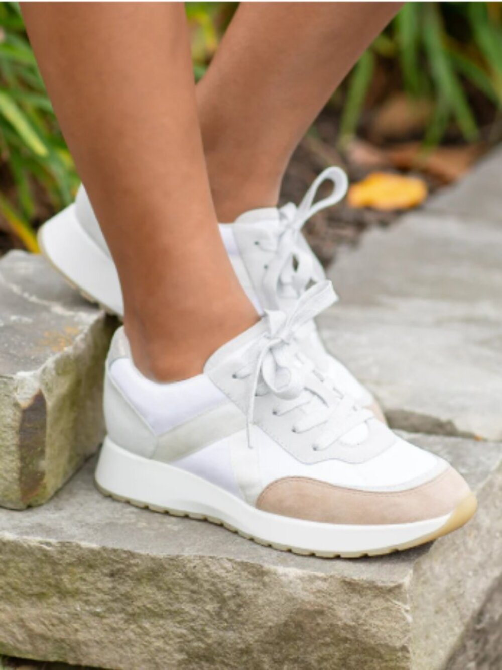 MUNRO Piper Sneaker in White Combo Size 11 Wide Women's